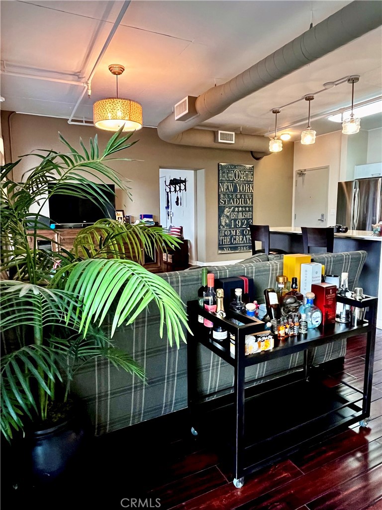 645 W 9th Street 216, Los Angeles, CA 90015