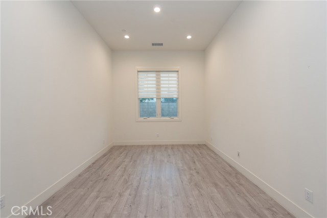 Detail Gallery Image 9 of 25 For 93 Spacial, Irvine,  CA 92618 - 5 Beds | 5/1 Baths