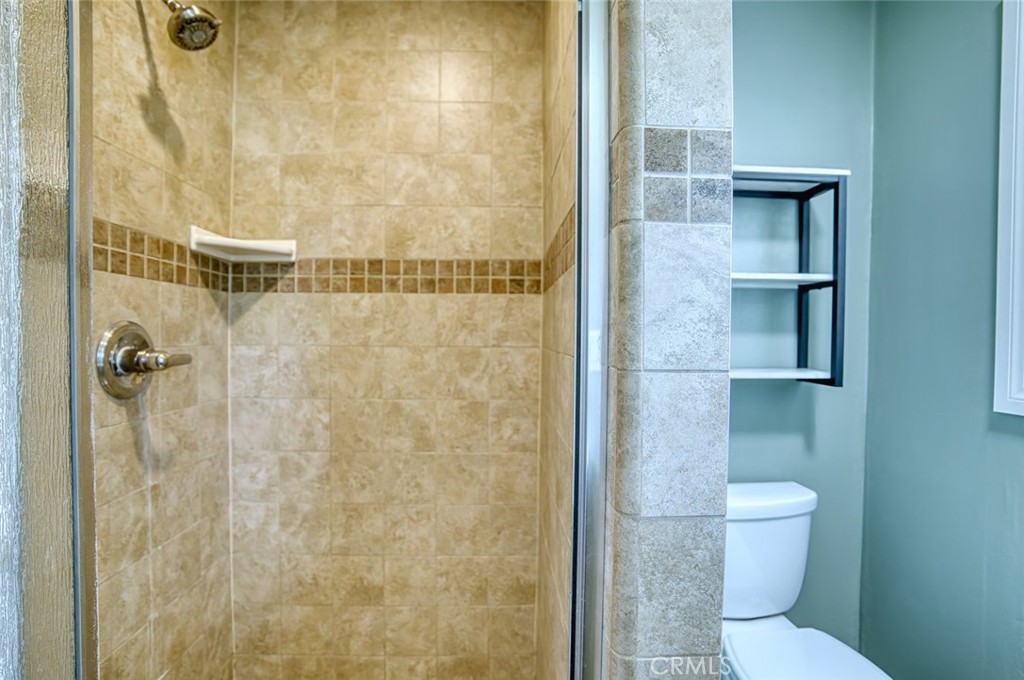 https://media.crmls.org/medias/5c62904c-c83c-4436-92a2-3c9740bcf9b2.jpg?preset=X-Large