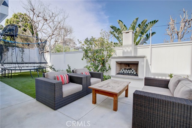 763 29th Street, Manhattan Beach, California 90266, 5 Bedrooms Bedrooms, ,5 BathroomsBathrooms,Residential,Sold,29th,SB22085465