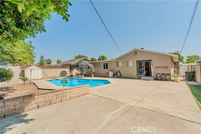 Detail Gallery Image 18 of 23 For 1915 W Palm Dr Dr, West Covina,  CA 91790 - 5 Beds | 2 Baths