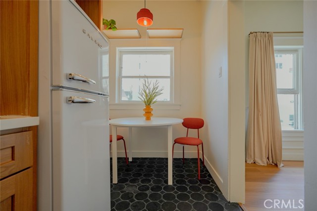Detail Gallery Image 3 of 29 For 325 W 3rd St #107,  Long Beach,  CA 90802 - 0 Beds | 1 Baths