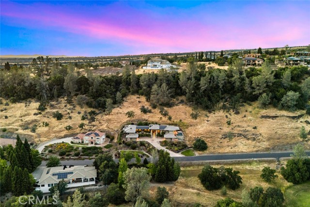 3386 Canyon Oaks Terrace, Chico CA: https://media.crmls.org/medias/5c659b98-9054-42c2-92aa-952bfb9c92f4.jpg