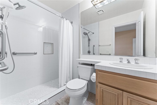 21881 Via Del Lago, Trabuco Canyon CA: https://media.crmls.org/medias/5c65dd7f-3c20-4c9d-a5b3-500be04d3b3f.jpg