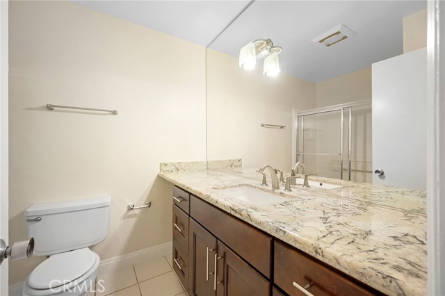 Detail Gallery Image 20 of 28 For 121 Sinclair Ave #206,  Glendale,  CA 91206 - 2 Beds | 2 Baths