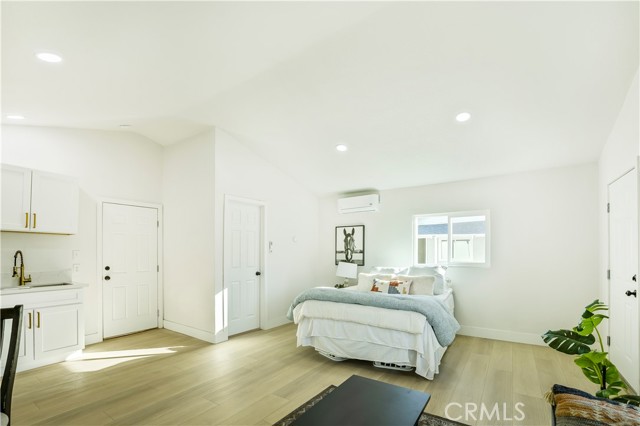 116 W Orange Street, San Bernardino CA: https://media.crmls.org/medias/5c6884a7-fbca-4e2e-b6a4-cce41470eaf5.jpg