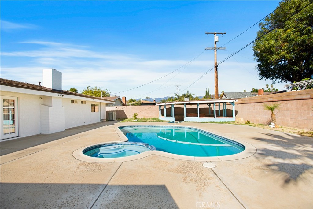 MLS #DW25252873 image #23