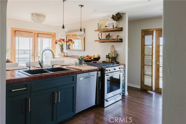 Detail Gallery Image 13 of 69 For 960 Tulare, Pismo Beach,  CA 93449 - 5 Beds | 3 Baths