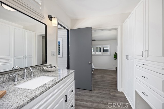 94 Yorktown, Newport Beach CA: https://media.crmls.org/medias/5c6a3e37-fb29-4e0a-9e0f-563c9231ee0b.jpg