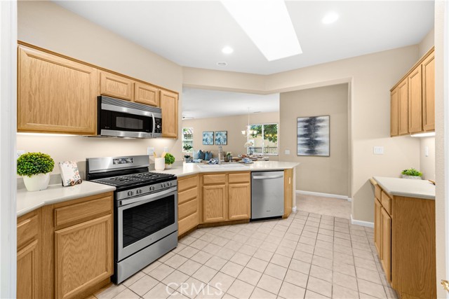 9112 Deergrass Street, Corona CA: https://media.crmls.org/medias/5c6a712c-d65c-4158-8376-1e5ca6945270.jpg