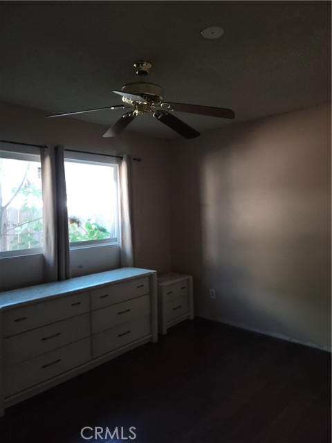 8600 Mason Avenue, Winnetka CA: https://media.crmls.org/medias/5c6b0562-ed59-40e3-a8b7-62363e44ccb3.jpg