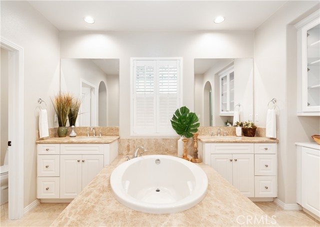 Detail Gallery Image 13 of 39 For 70 Vintage, Irvine,  CA 92620 - 3 Beds | 2/1 Baths