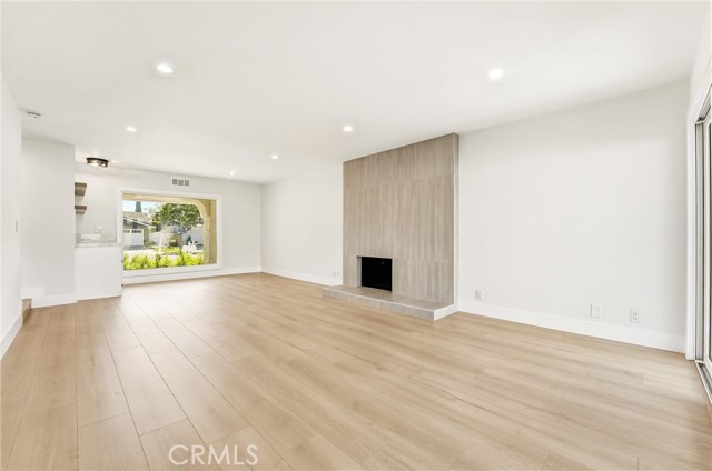 Detail Gallery Image 17 of 38 For 4171 Blackfin, Irvine,  CA 92620 - 4 Beds | 2/1 Baths