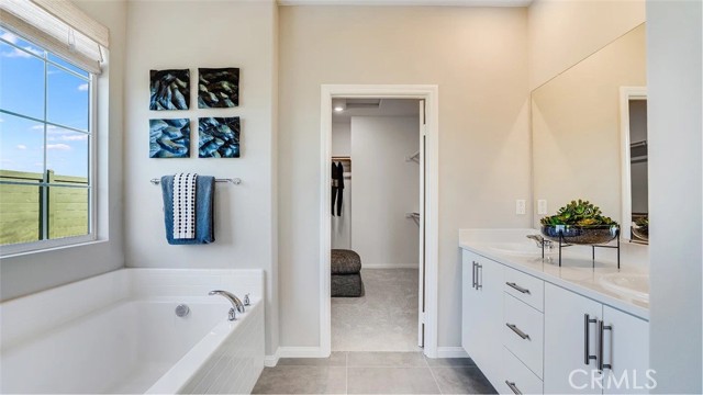Detail Gallery Image 16 of 27 For 17593 Crabtree Meadows, Hesperia,  CA 92345 - 4 Beds | 3/1 Baths