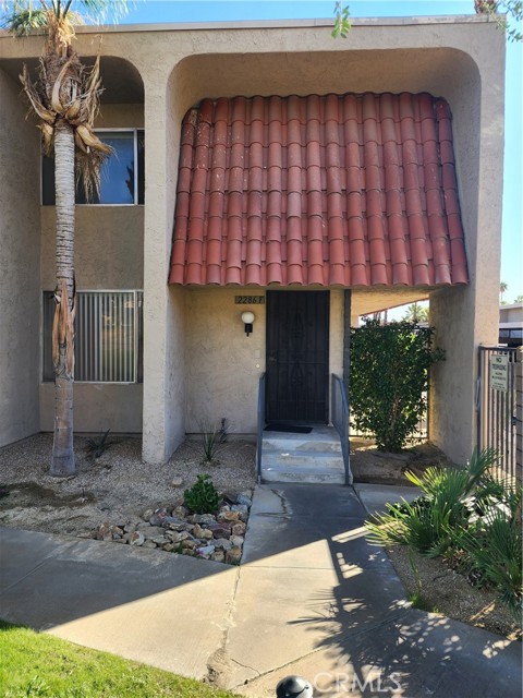 Detail Gallery Image 2 of 6 For 2286 N Indian Canyon Dr #F,  Palm Springs,  CA 92262 - 2 Beds | 1/1 Baths