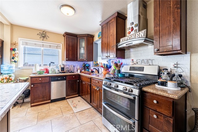 Image 17 of 53 For 5263 Deeboyar Avenue