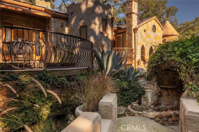 Detail Gallery Image 15 of 18 For 8978 Wonderland Ave, Los Angeles,  CA 90046 - 3 Beds | 2/1 Baths