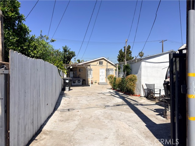 Detail Gallery Image 40 of 49 For 1318 E 100th St, Los Angeles,  CA 90002 - 3 Beds | 2 Baths