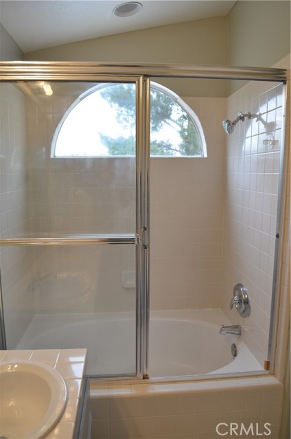 Detail Gallery Image 19 of 22 For 323 S Larkwood St, Anaheim Hills,  CA 92808 - 4 Beds | 2/1 Baths
