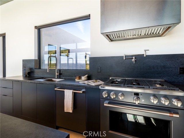 Detail Gallery Image 15 of 66 For 621 N Sage Ave, Yucca Valley,  CA 92284 - 3 Beds | 3 Baths