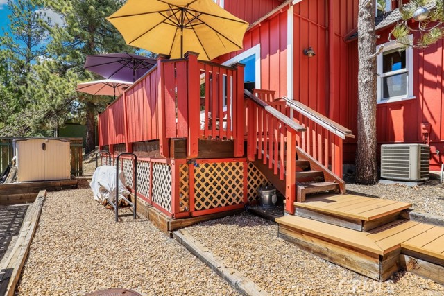 Detail Gallery Image 31 of 49 For 39061 Bayview Ln, Big Bear Lake,  CA 92315 - 2 Beds | 2 Baths