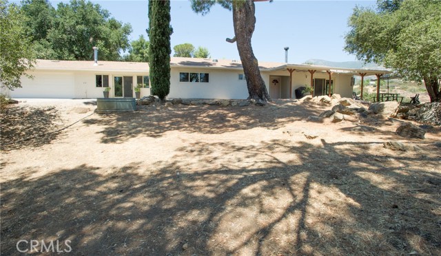 Detail Gallery Image 2 of 75 For 12145 Twin Springs Rd, Descanso,  CA 91916 - 4 Beds | 2 Baths