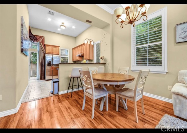 Detail Gallery Image 8 of 28 For 5517 Welland Ave Unit E,  Temple City,  CA 91780 - 3 Beds | 3 Baths