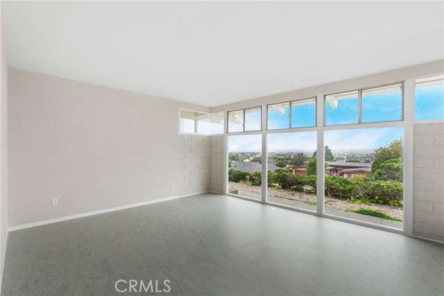 Detail Gallery Image 10 of 27 For 2 Cambridge Dr, Lompoc,  CA 93436 - 3 Beds | 3 Baths