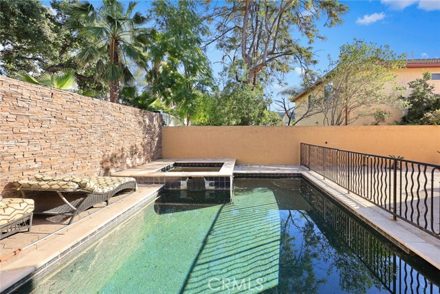 Detail Gallery Image 35 of 63 For 10610 Oak Tree Way, Sunland,  CA 91040 - 5 Beds | 4 Baths