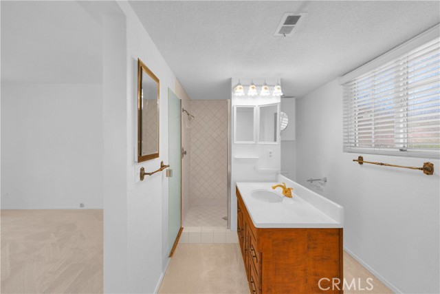 3321 Orangewood Avenue, Los Alamitos CA: https://media.crmls.org/medias/5c72c353-59bb-4197-a8fc-c6d73568af1b.jpg