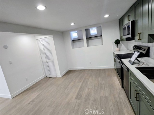 Detail Gallery Image 15 of 25 For 644 Pier Ave #5,  Santa Monica,  CA 90405 - 1 Beds | 1 Baths