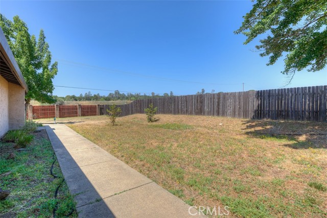90 Segura Drive, Oroville CA: https://media.crmls.org/medias/5c72f55f-8599-4c01-bc9c-9419ff61bc52.jpg
