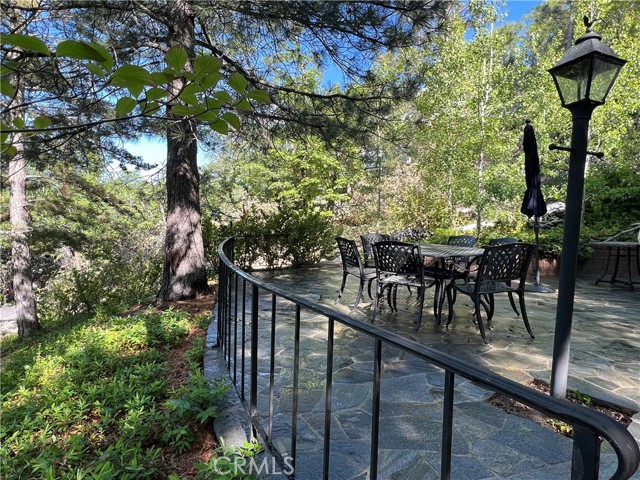 28972 North Shore Road, Lake Arrowhead CA: https://media.crmls.org/medias/5c73412e-c4ad-4f95-9852-2bbdd3e97842.jpg
