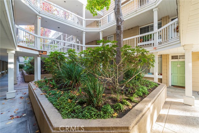 Detail Gallery Image 39 of 51 For 20371 Bluffside Cir #101,  Huntington Beach,  CA 92646 - 1 Beds | 1 Baths