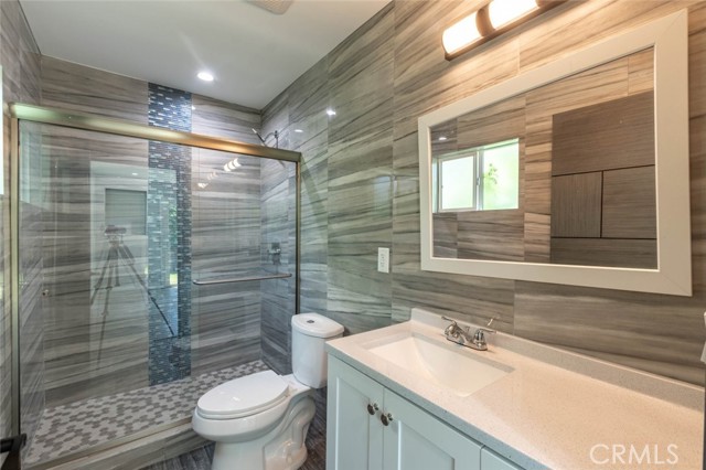 6438 Day Street, Tujunga CA: https://media.crmls.org/medias/5c73da4d-3cd8-431d-b4b5-518dd548adbc.jpg