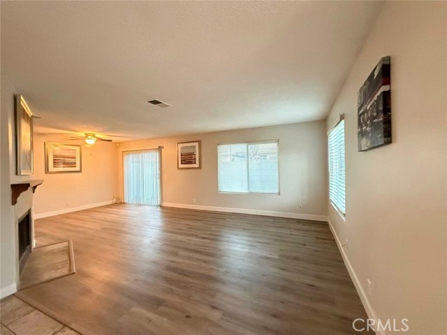 Detail Gallery Image 12 of 27 For 1230 S Cypress, Ontario,  CA 91762 - 3 Beds | 2/1 Baths