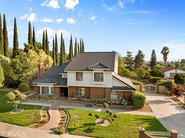 6641 Hawarden Drive, Riverside CA: https://media.crmls.org/medias/5c7588c0-4645-4ff8-9299-9ddec6bc4616.jpg