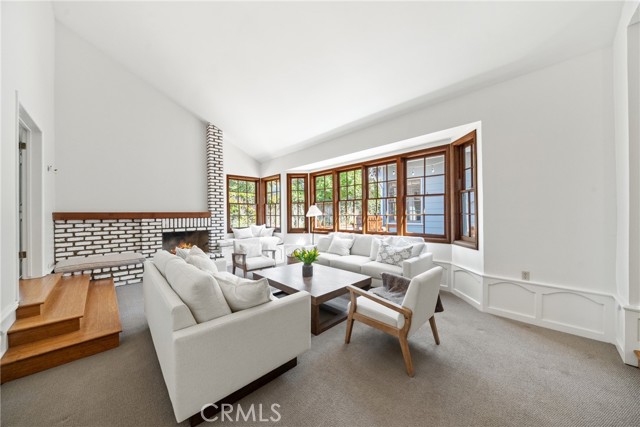 1705 Rossmont Drive, Redlands CA: https://media.crmls.org/medias/5c761b81-7baf-444f-b09f-baadeb1829dc.jpg