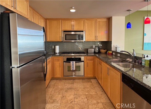 Detail Gallery Image 14 of 39 For 400 W Ocean, Long Beach,  CA 90802 - 2 Beds | 2 Baths