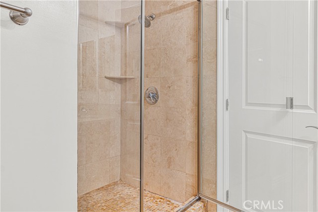 66 N Allen Avenue, Pasadena CA: https://media.crmls.org/medias/5c77211e-6991-4060-a979-1f6631f5e3c8.jpg