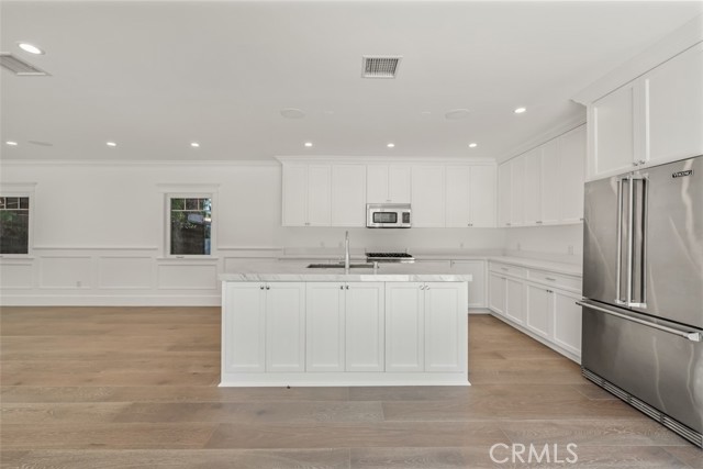 Detail Gallery Image 45 of 59 For 20701 Dumont St, Woodland Hills,  CA 91364 - 8 Beds | 9 Baths
