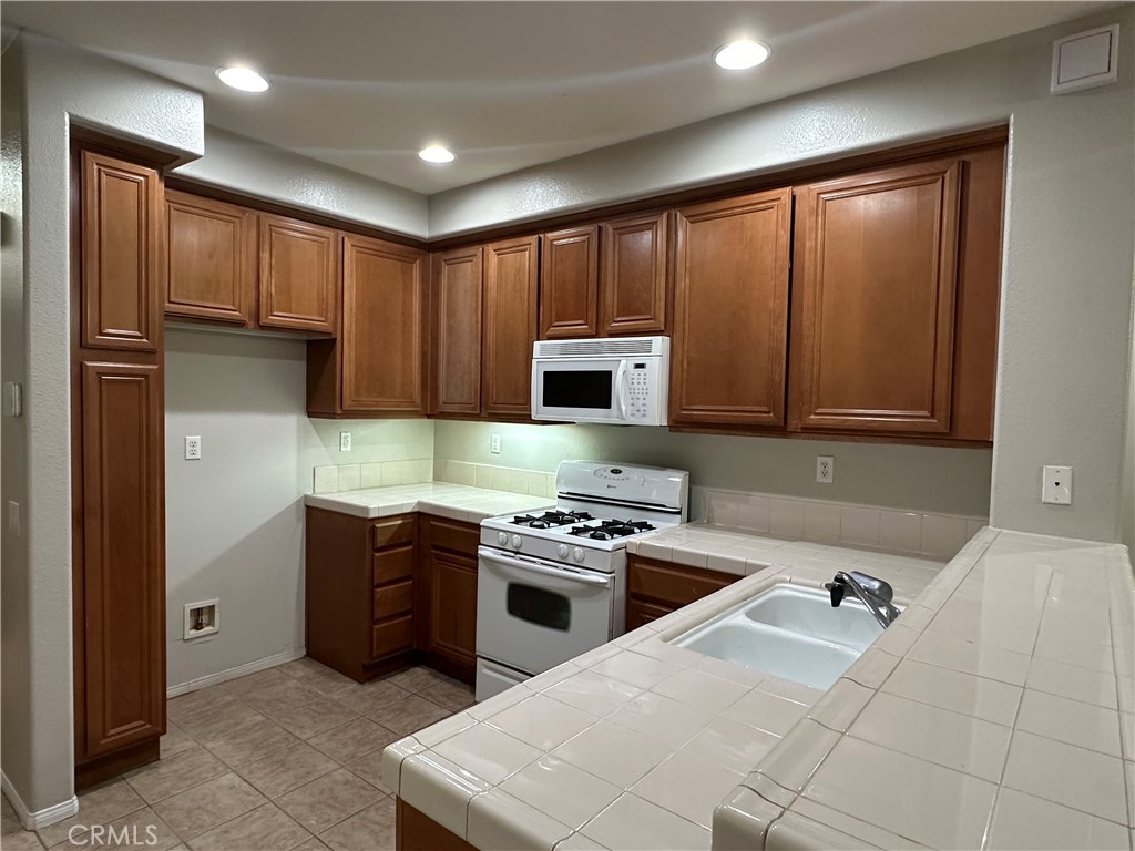 MLS #OC25275863 image #7