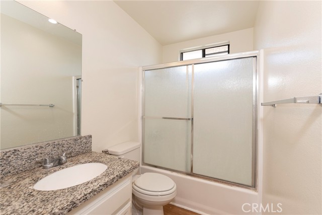Detail Gallery Image 12 of 16 For 1029 W 161st St #E,  Gardena,  CA 90247 - 2 Beds | 1 Baths
