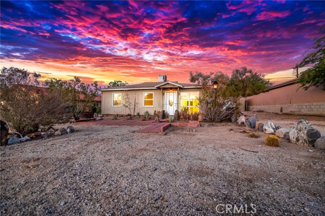 Detail Gallery Image 2 of 43 For 6631 Ivanpah Ave, Twentynine Palms,  CA 92277 - 2 Beds | 1 Baths