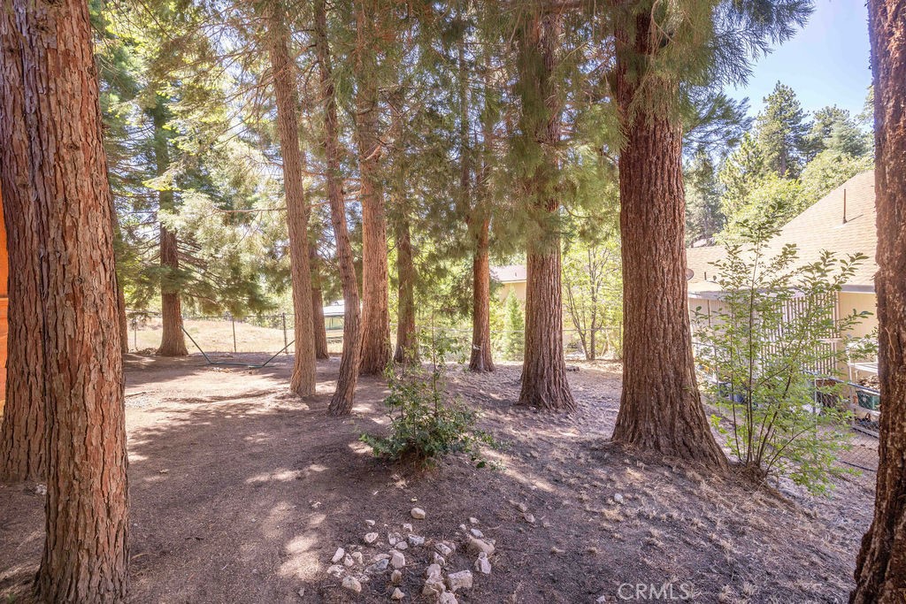 https://media.crmls.org/medias/5c7c05b0-f638-497f-82f5-9f061bc1ec69.jpg?preset=X-Large