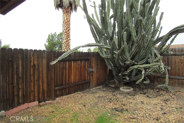 Detail Gallery Image 9 of 24 For 1898 Calle Diablo, Hemet,  CA 92545 - 2 Beds | 1 Baths