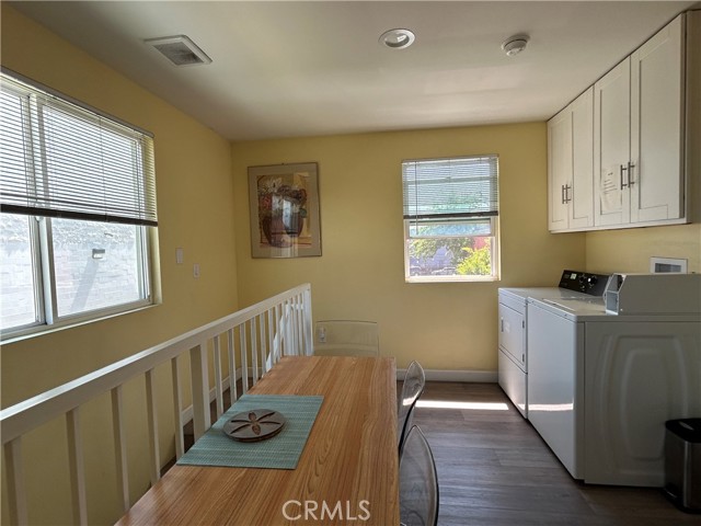 Detail Gallery Image 6 of 20 For 122 E 31st St, Los Angeles,  CA 90011 - 3 Beds | 4 Baths