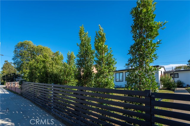 6250 Coldwater Canyon Avenue photo 5