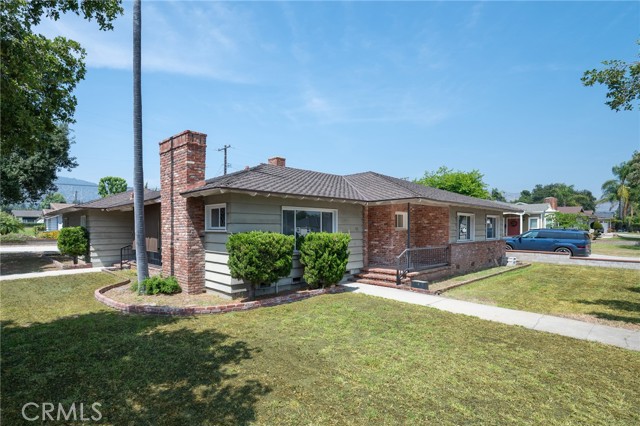 Detail Gallery Image 2 of 50 For 705 E Foothill Blvd, Glendora,  CA 91741 - 4 Beds | 2 Baths