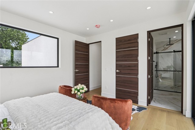 Detail Gallery Image 28 of 61 For 2227 N Lamer St, Burbank,  CA 91504 - 4 Beds | 4/1 Baths